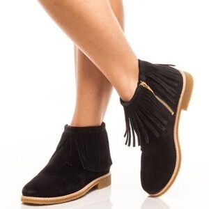 Kate Spade New York Betsie Ankle Fringed Booties in Black Suede Sz: 10